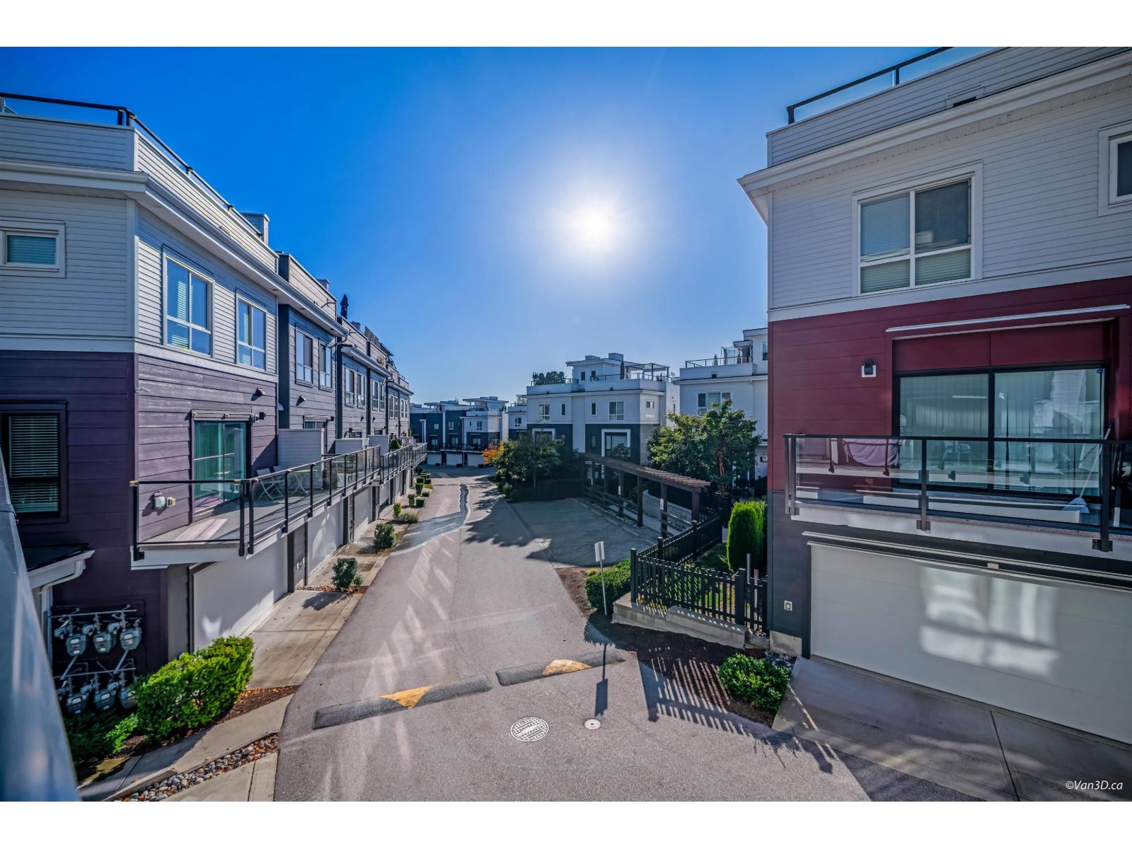 216 2277 OAK MEADOWS DRIVE, Surrey