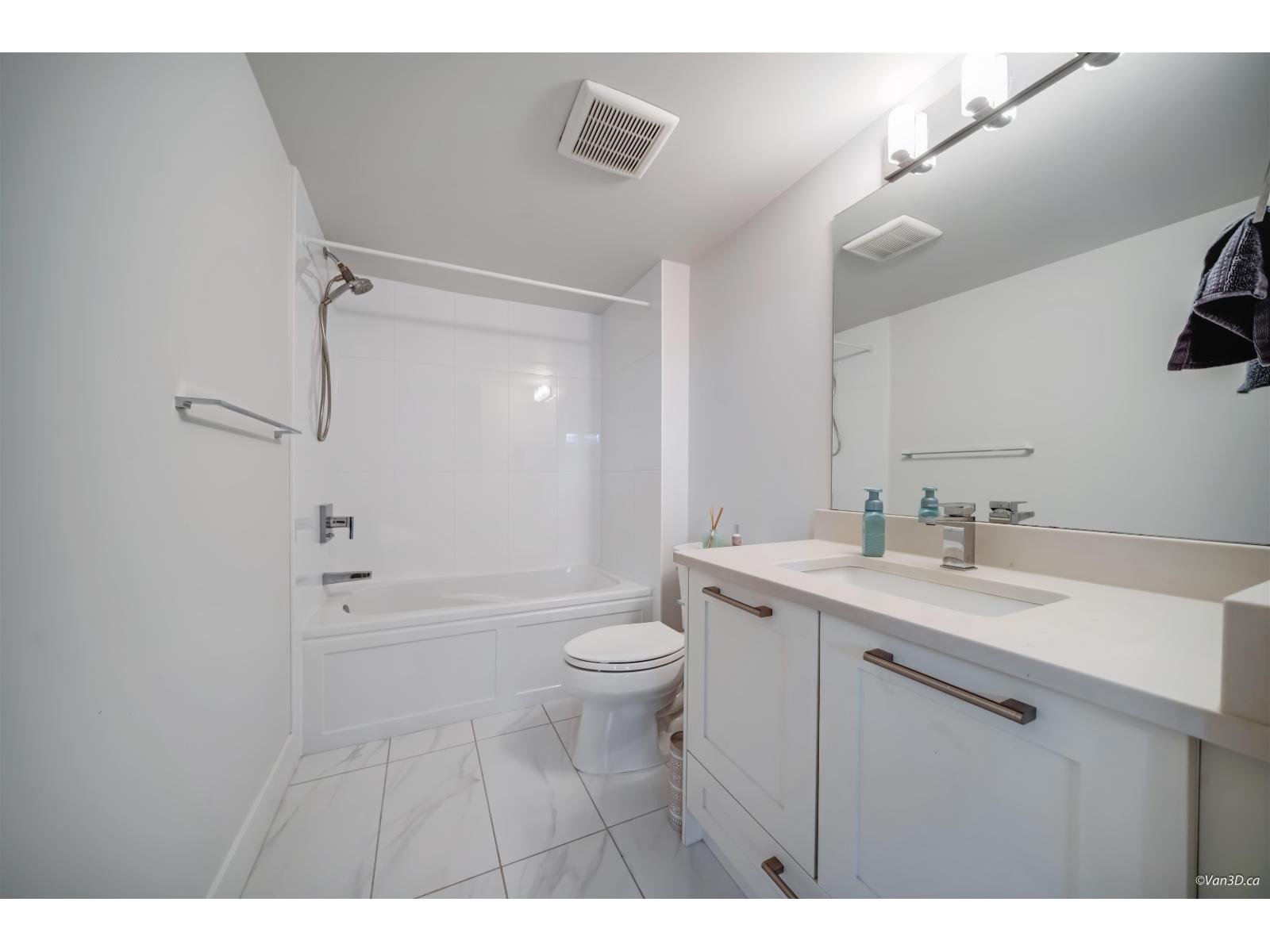 216 2277 OAK MEADOWS DRIVE, Surrey