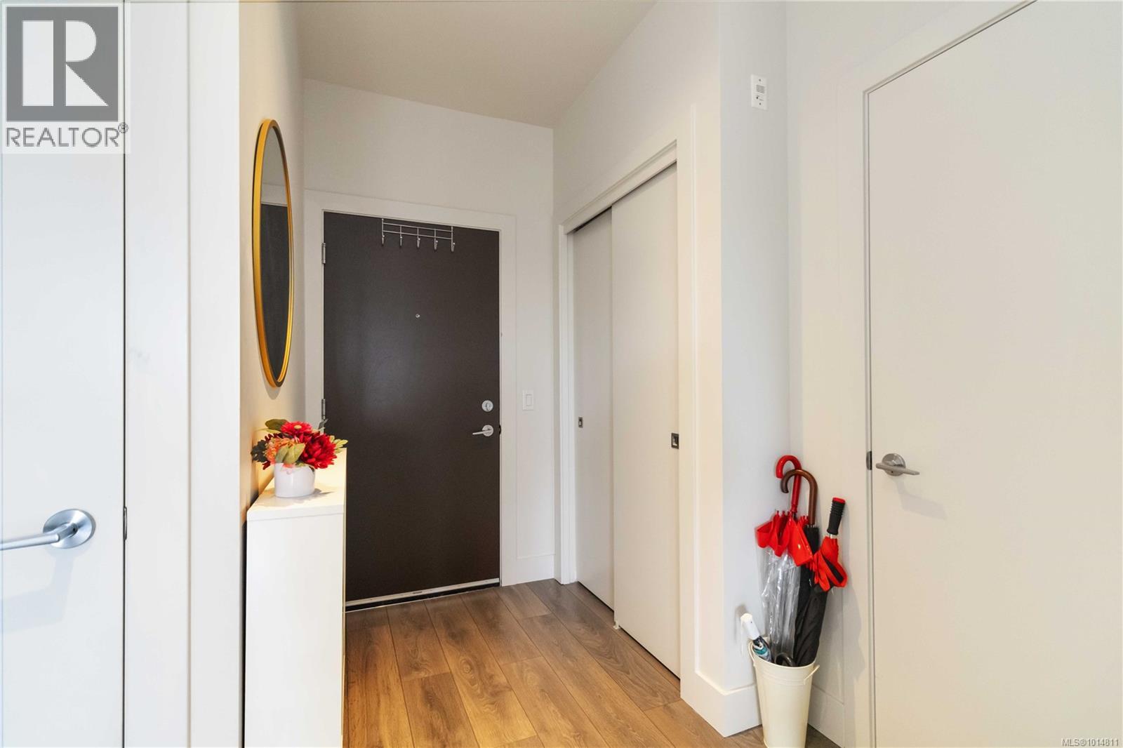 309 3815 Rowland Ave, Saanich