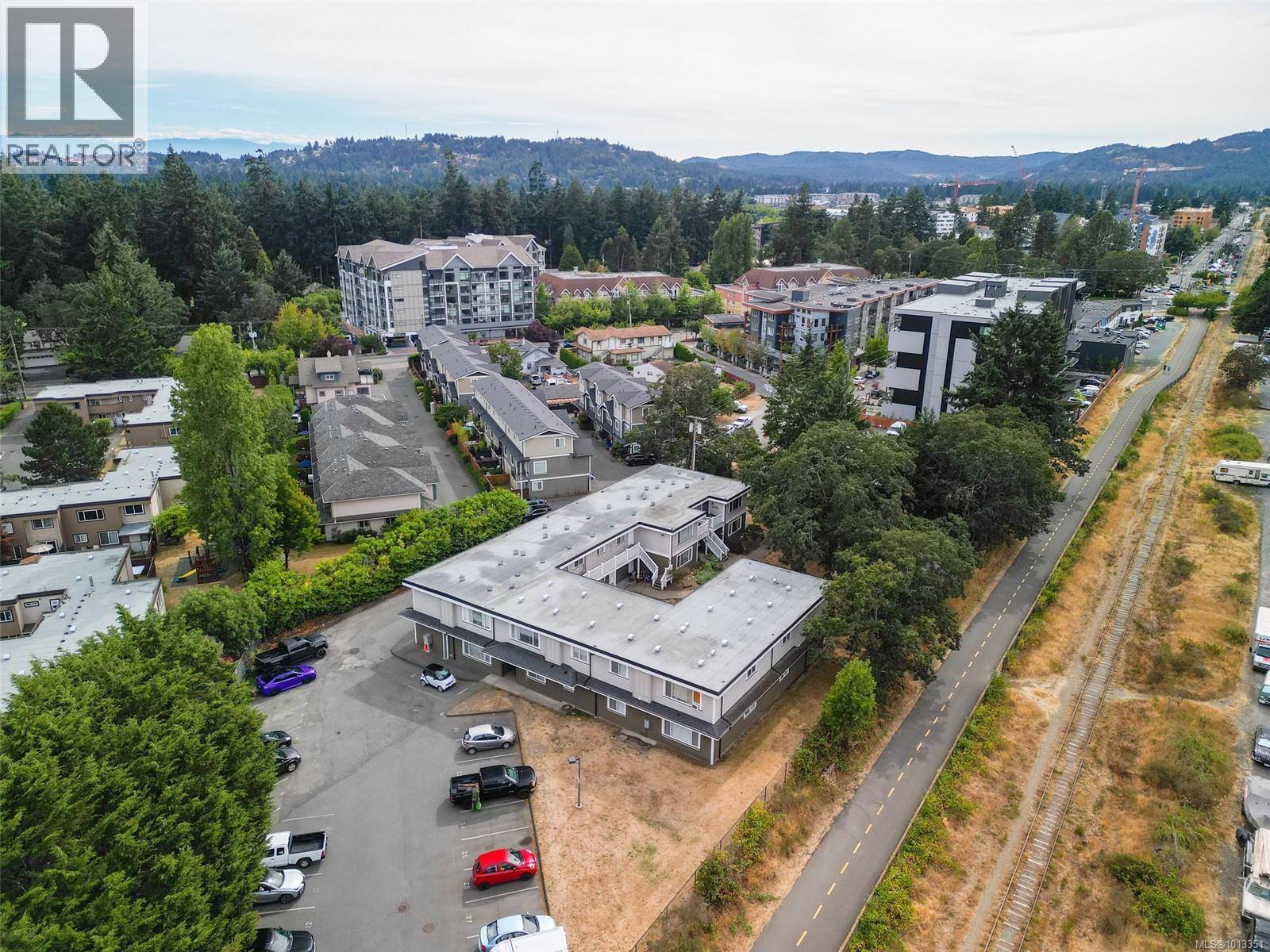 109 636 Granderson Rd, Langford