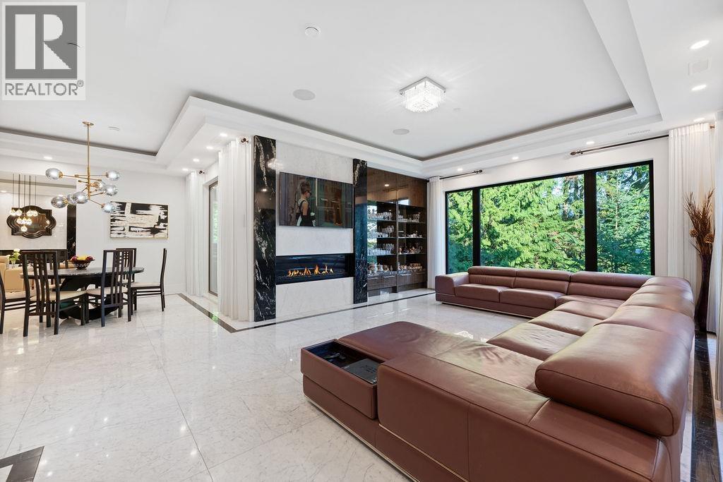558 GLENROSS ROAD, West Vancouver