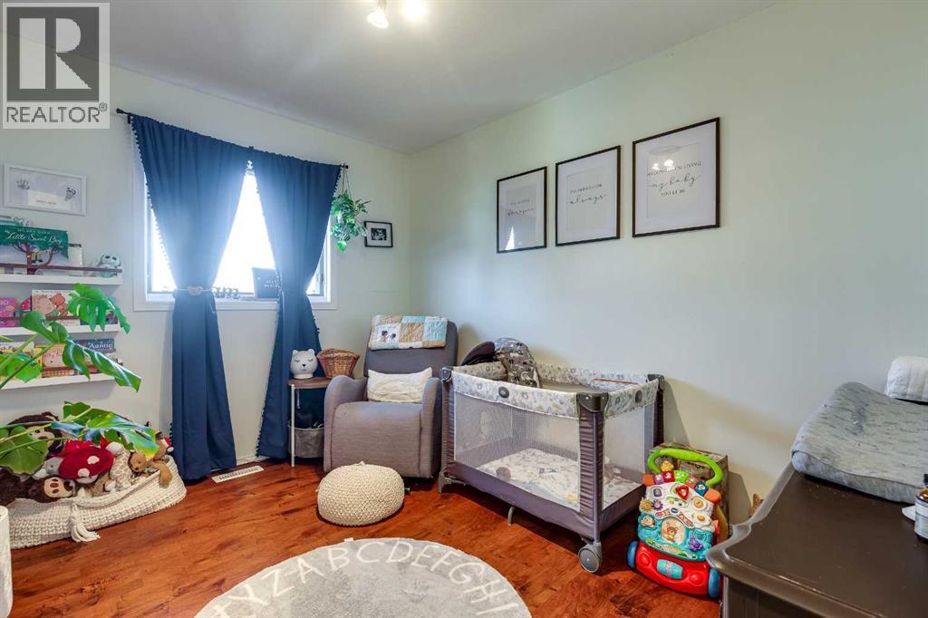 4 HARRISON Road, Sylvan Lake