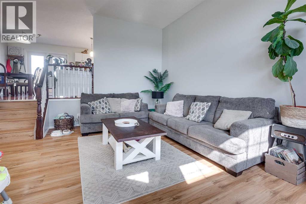 4 HARRISON Road, Sylvan Lake