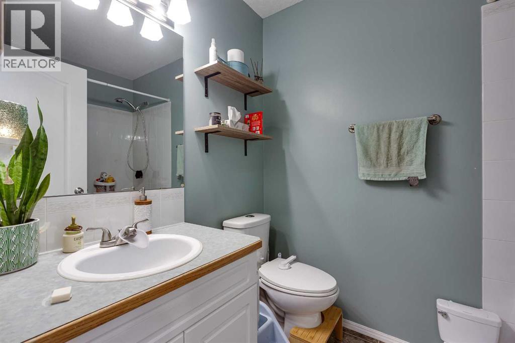 4 HARRISON Road, Sylvan Lake
