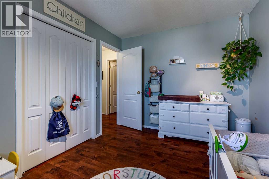 4 HARRISON Road, Sylvan Lake