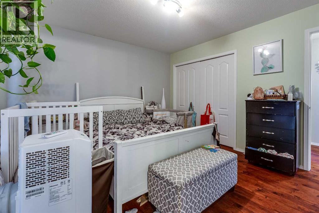 4 HARRISON Road, Sylvan Lake