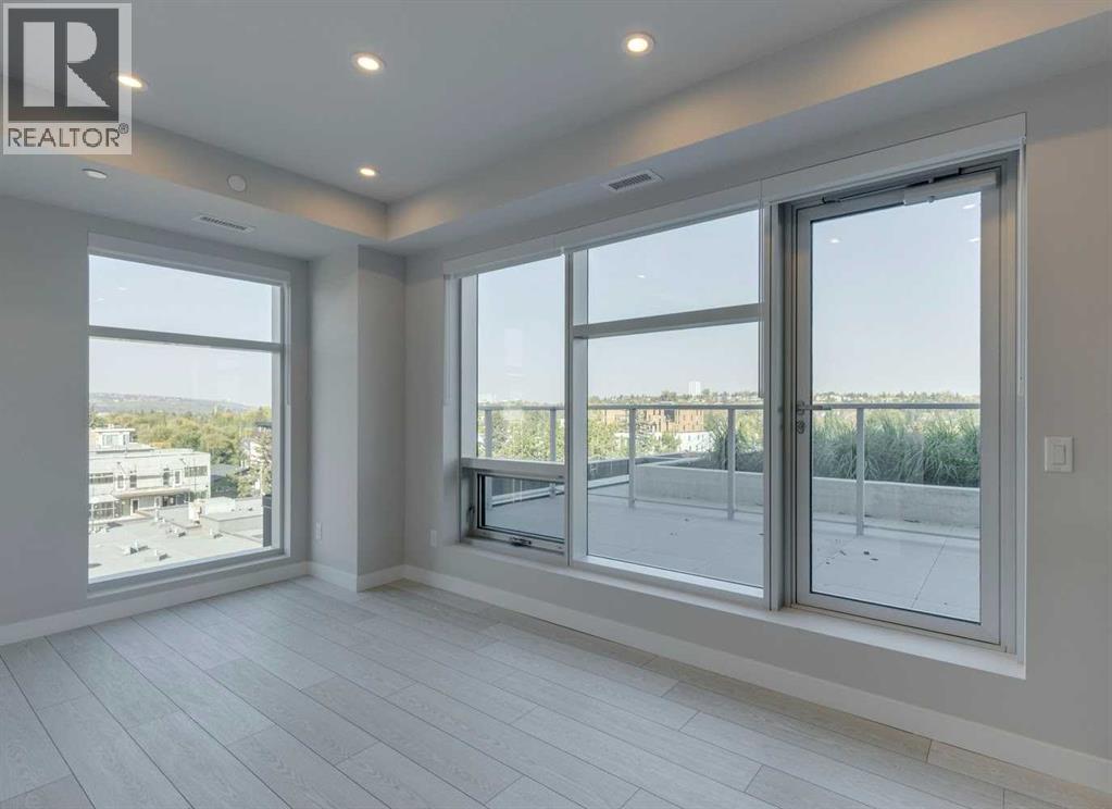 Single Family House for Sale in   A Street NW West Hillhurst Calgary 