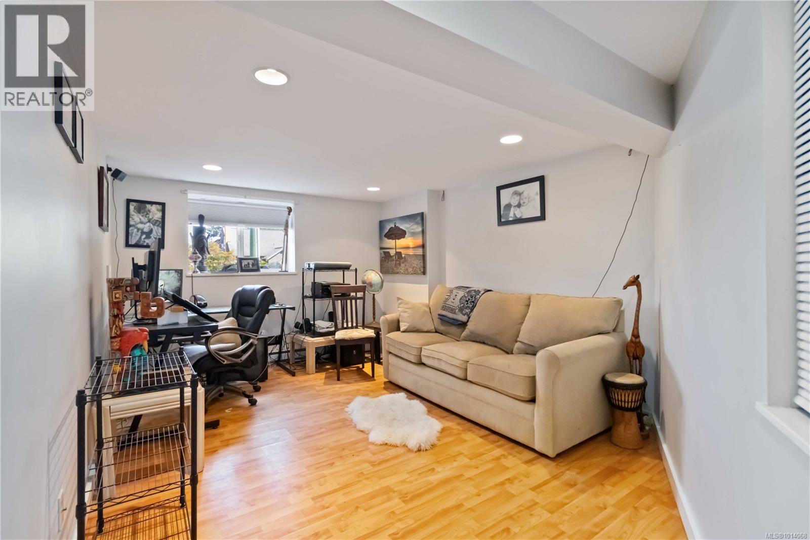 12 Jedburgh Rd, View Royal