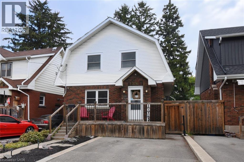 326 DARLING Street