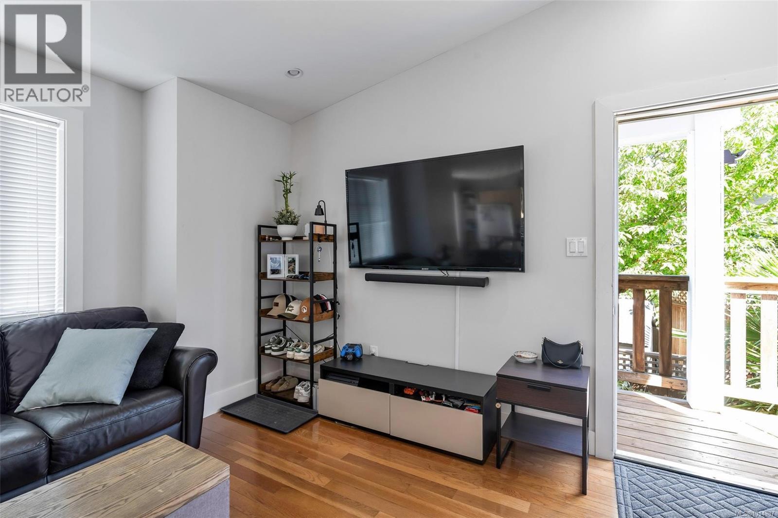  3447 Resolution Way, Colwood