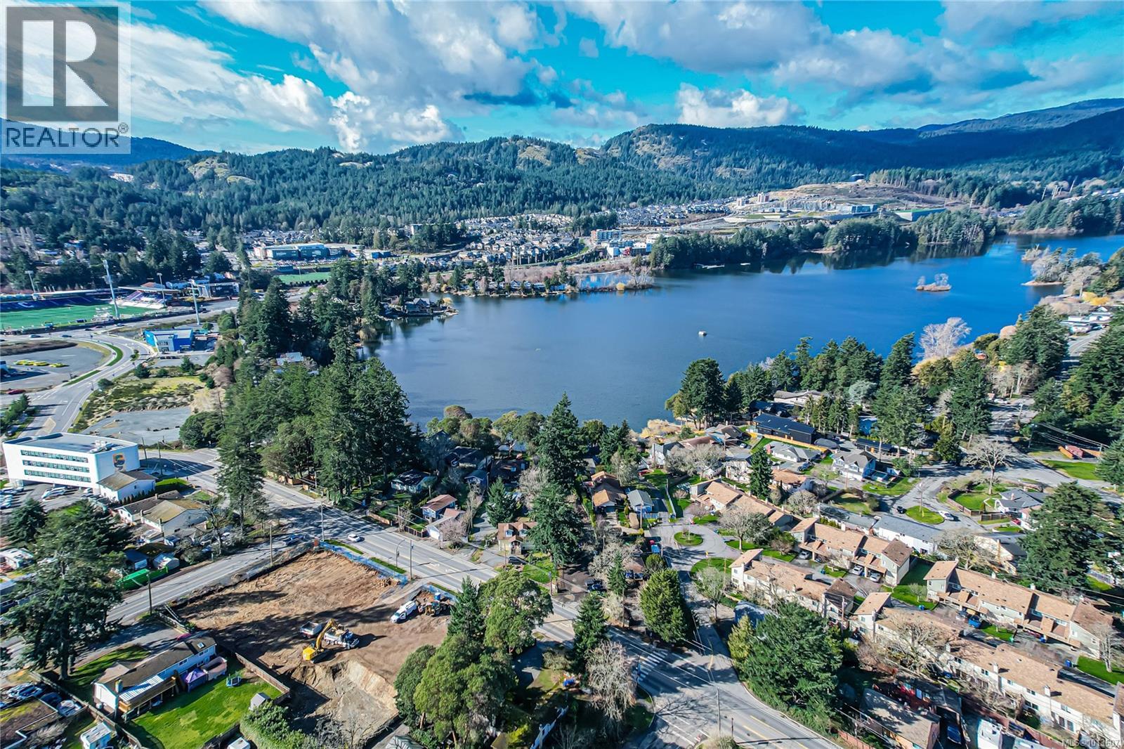 609 1311 Lakepoint Way, Langford