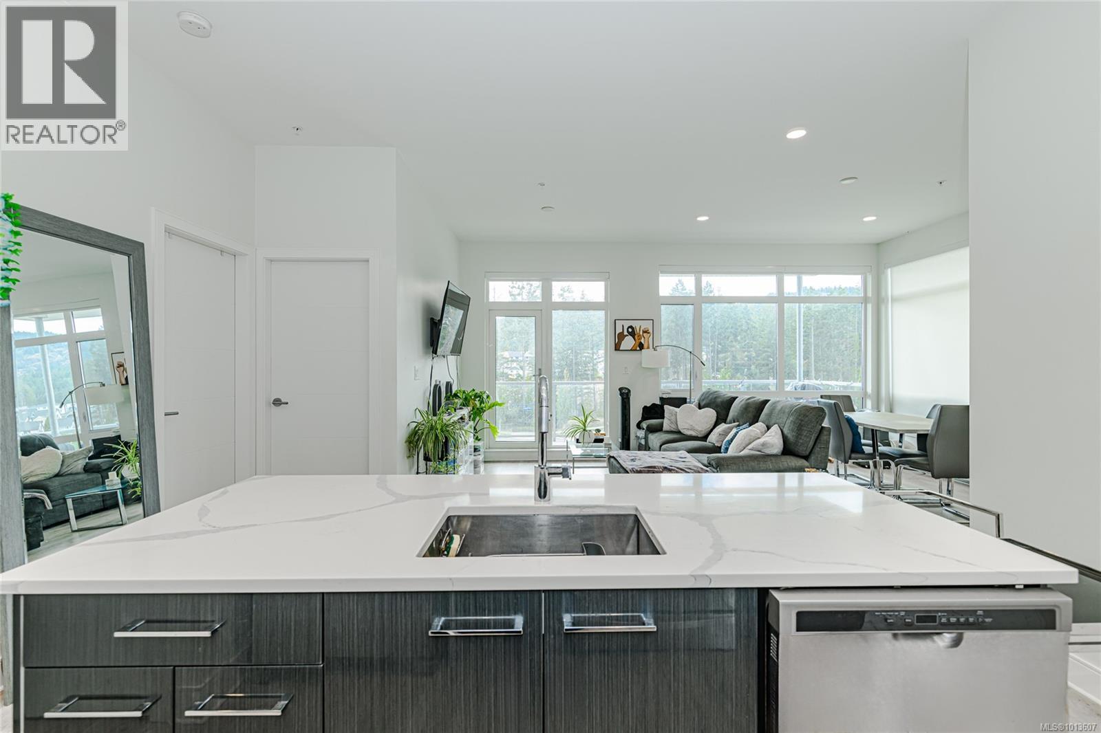 609 1311 Lakepoint Way, Langford