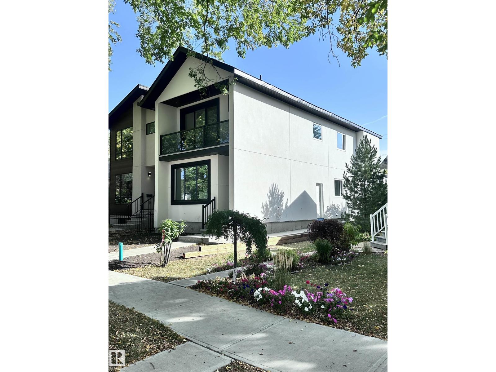 10919 79 AV NW, Edmonton