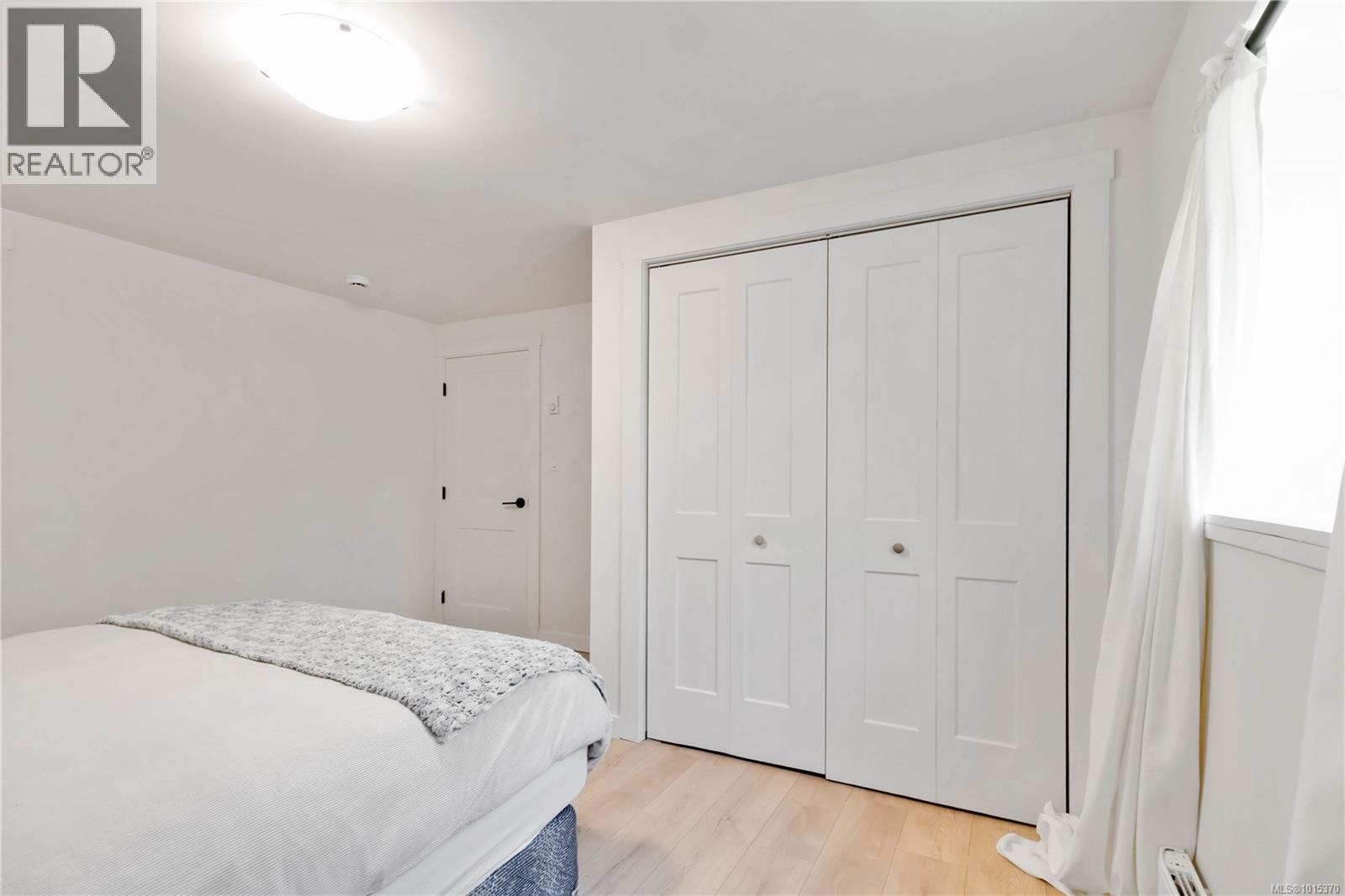  3700 Raymond Street South, Saanich