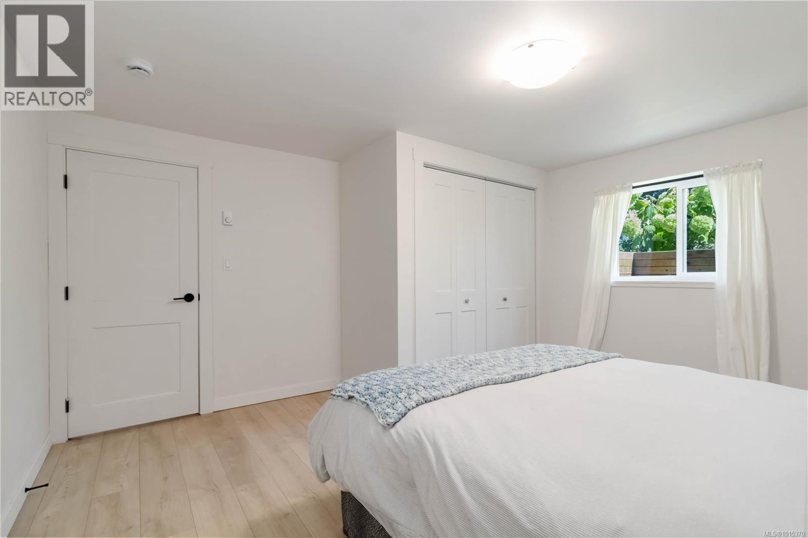 3700 Raymond Street South, Saanich