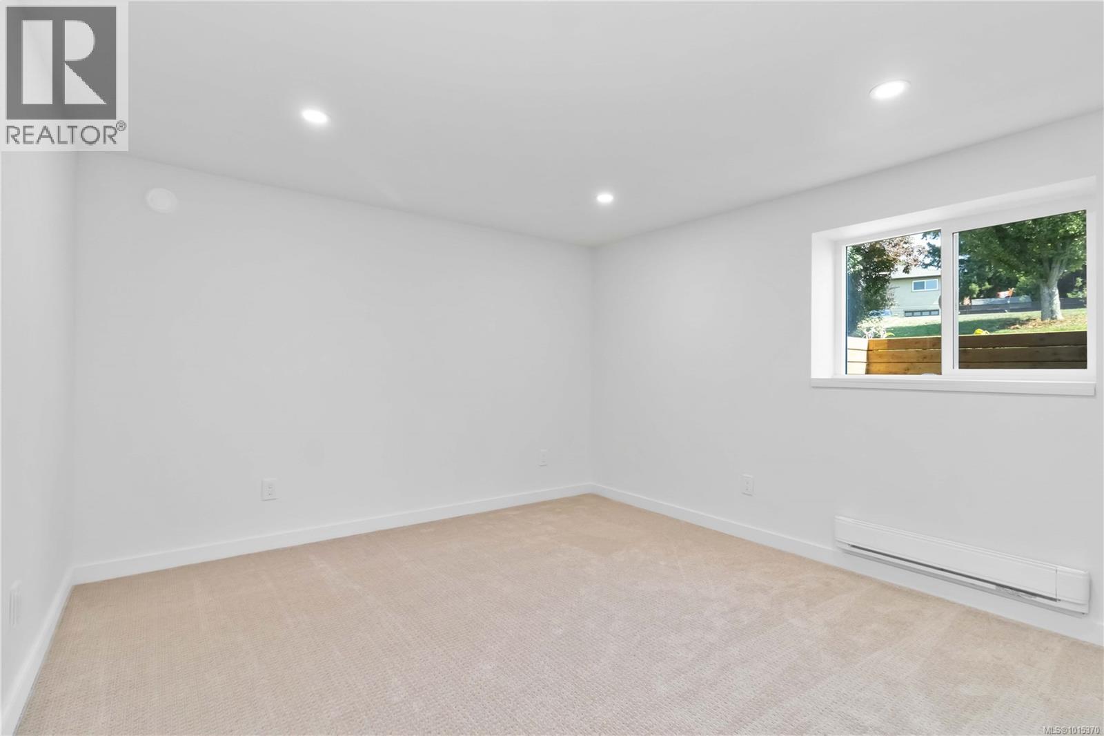  3700 Raymond Street South, Saanich