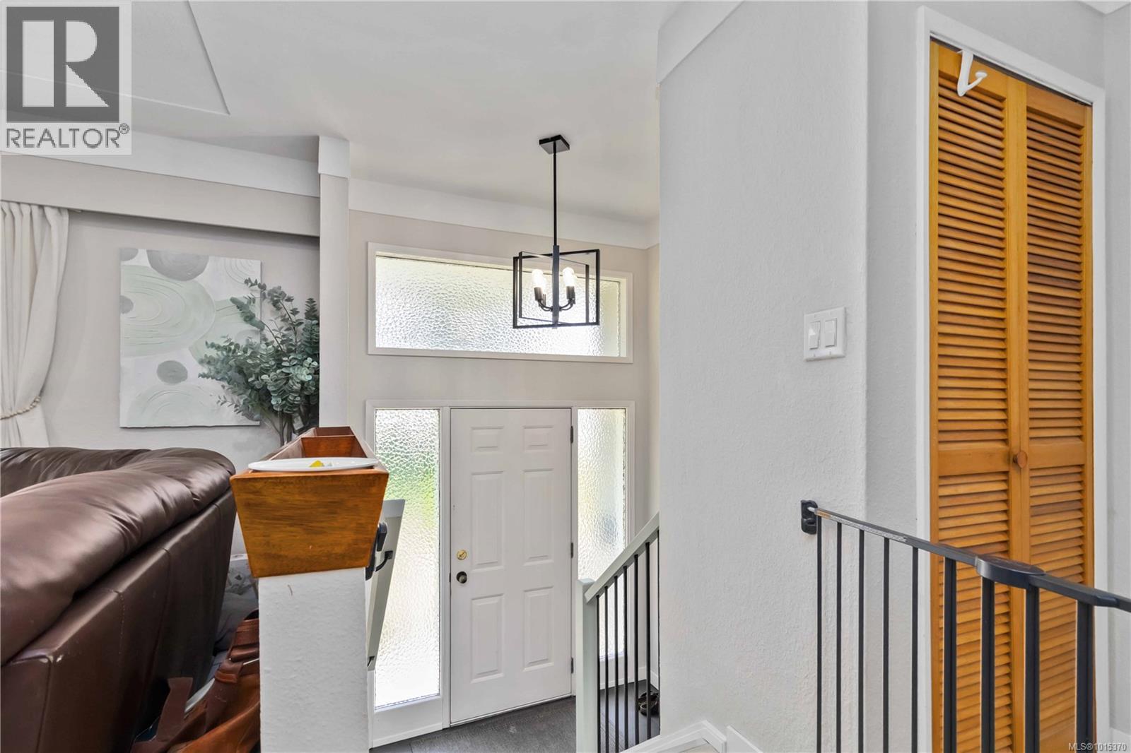  3700 Raymond Street South, Saanich