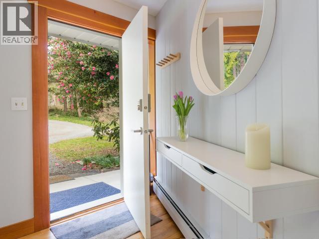 7987 TRAFFE ROAD, Powell River