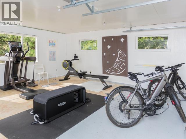 7987 TRAFFE ROAD, Powell River