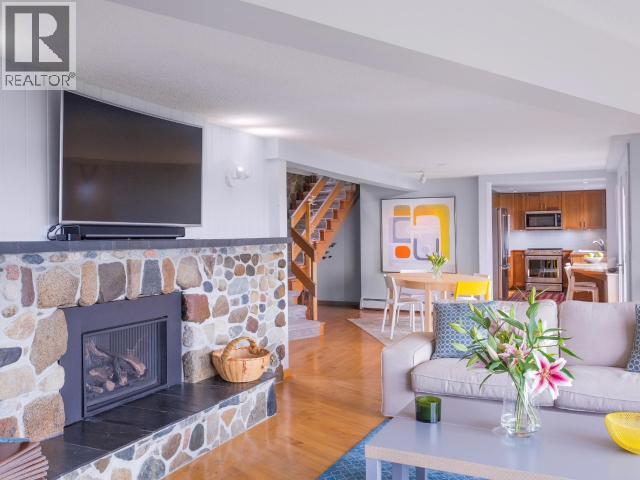 7987 TRAFFE ROAD, Powell River