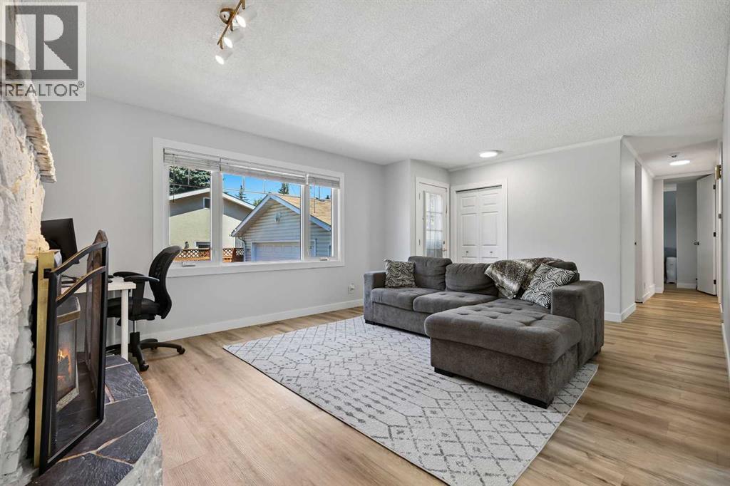 Single Family House Bungalow for Sale in  Olympia Drive SE Ogden Calgary 