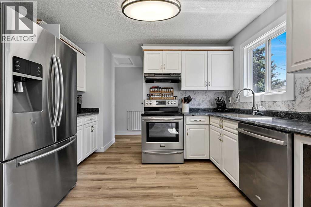 Single Family House Bungalow for Sale in  Olympia Drive SE Ogden Calgary 