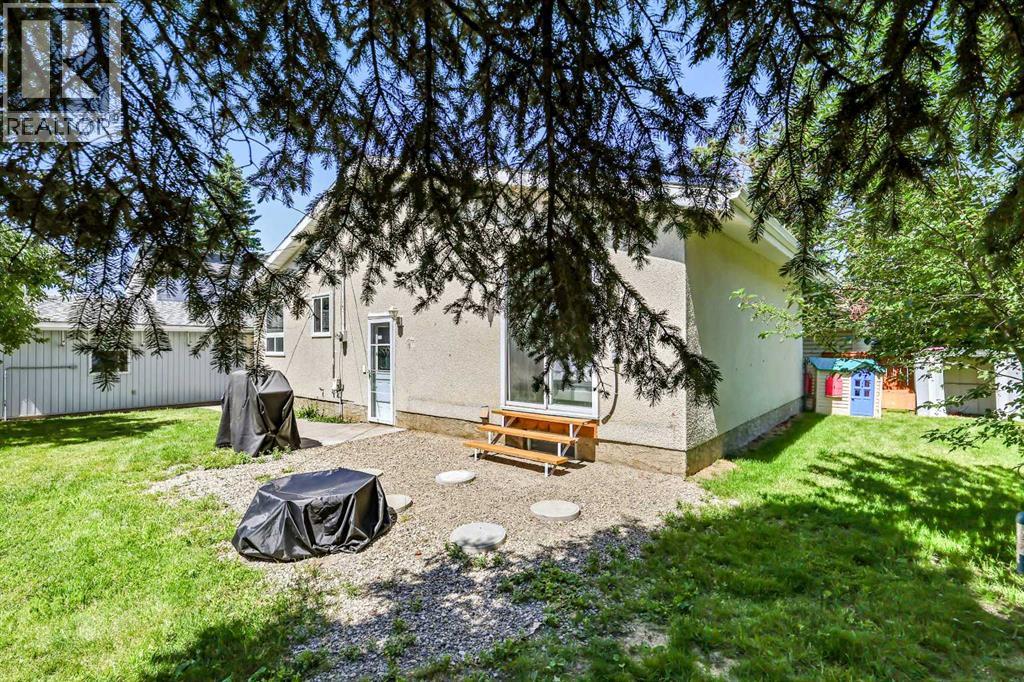 Single Family House Bungalow for Sale in  Olympia Drive SE Ogden Calgary 