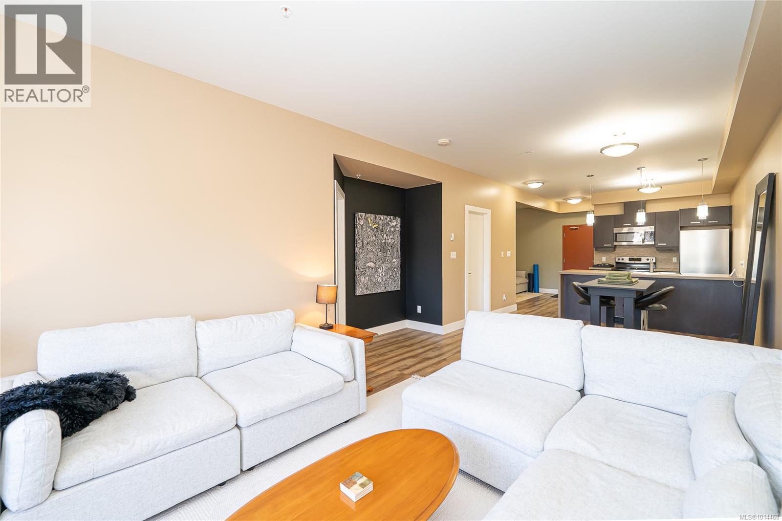 206 5822 Garden St, Duncan