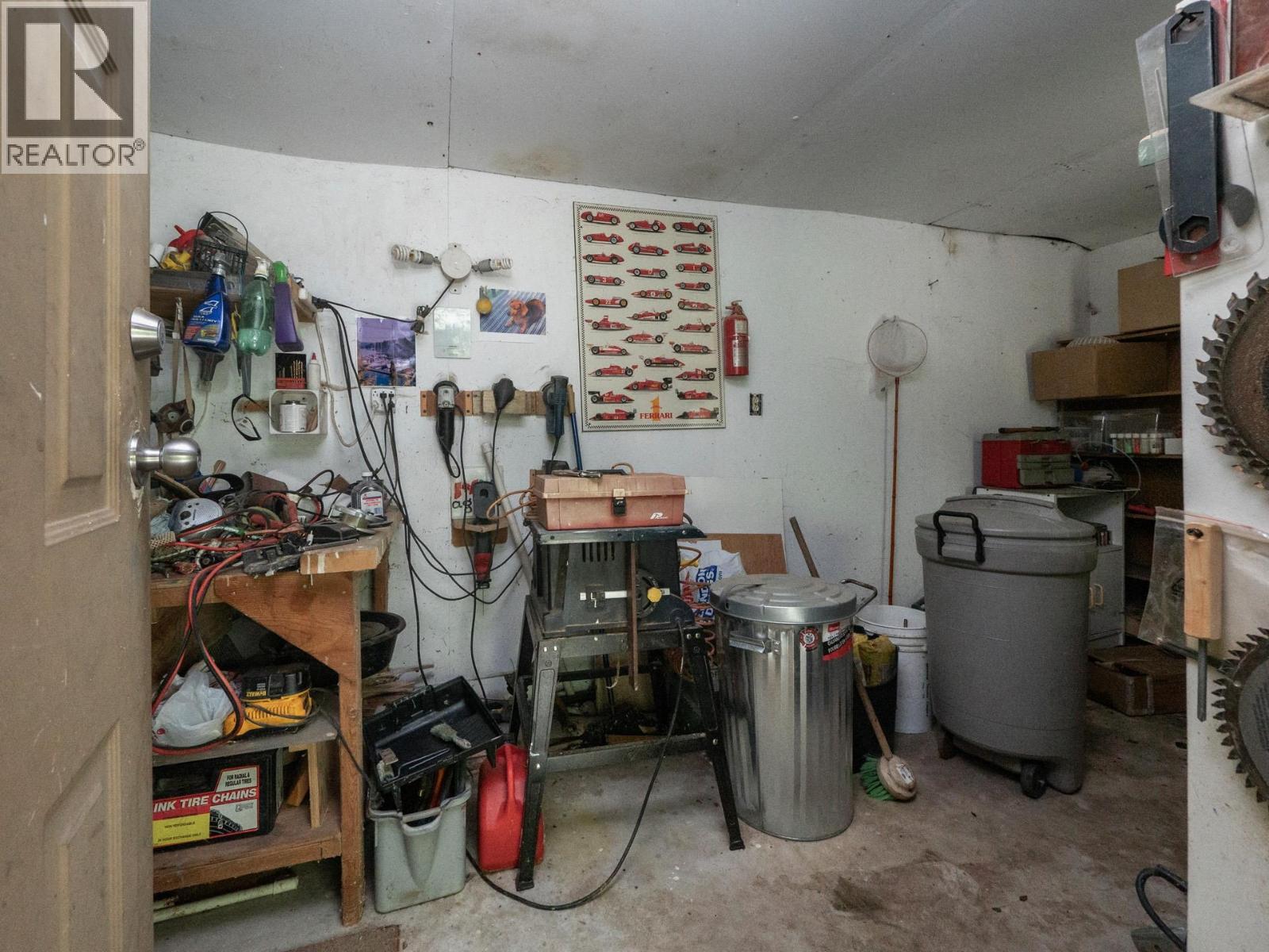 327 HEADLANDS ROAD, Gibsons