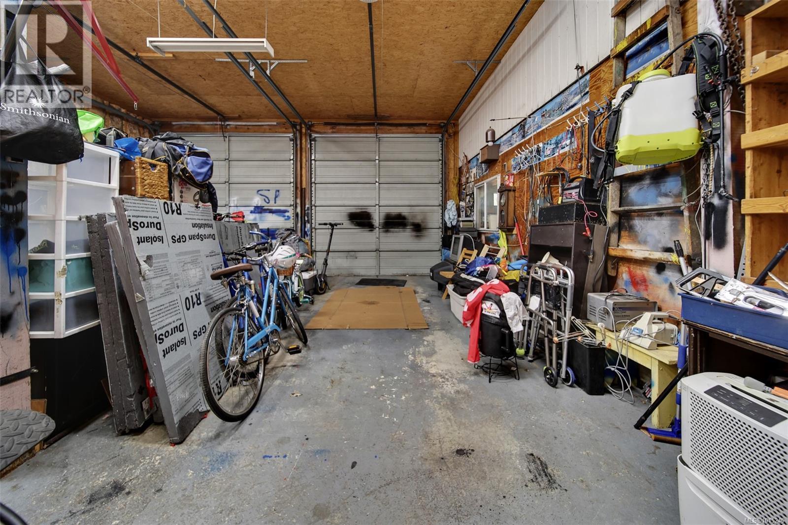 5886 Broadway Rd, Nanaimo