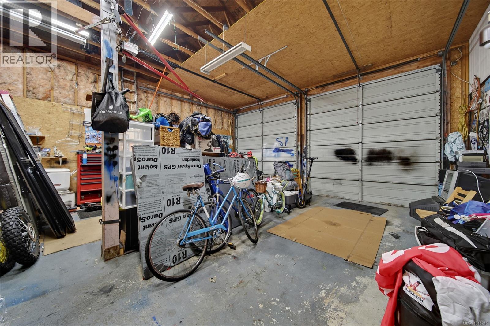 5886 Broadway Rd, Nanaimo