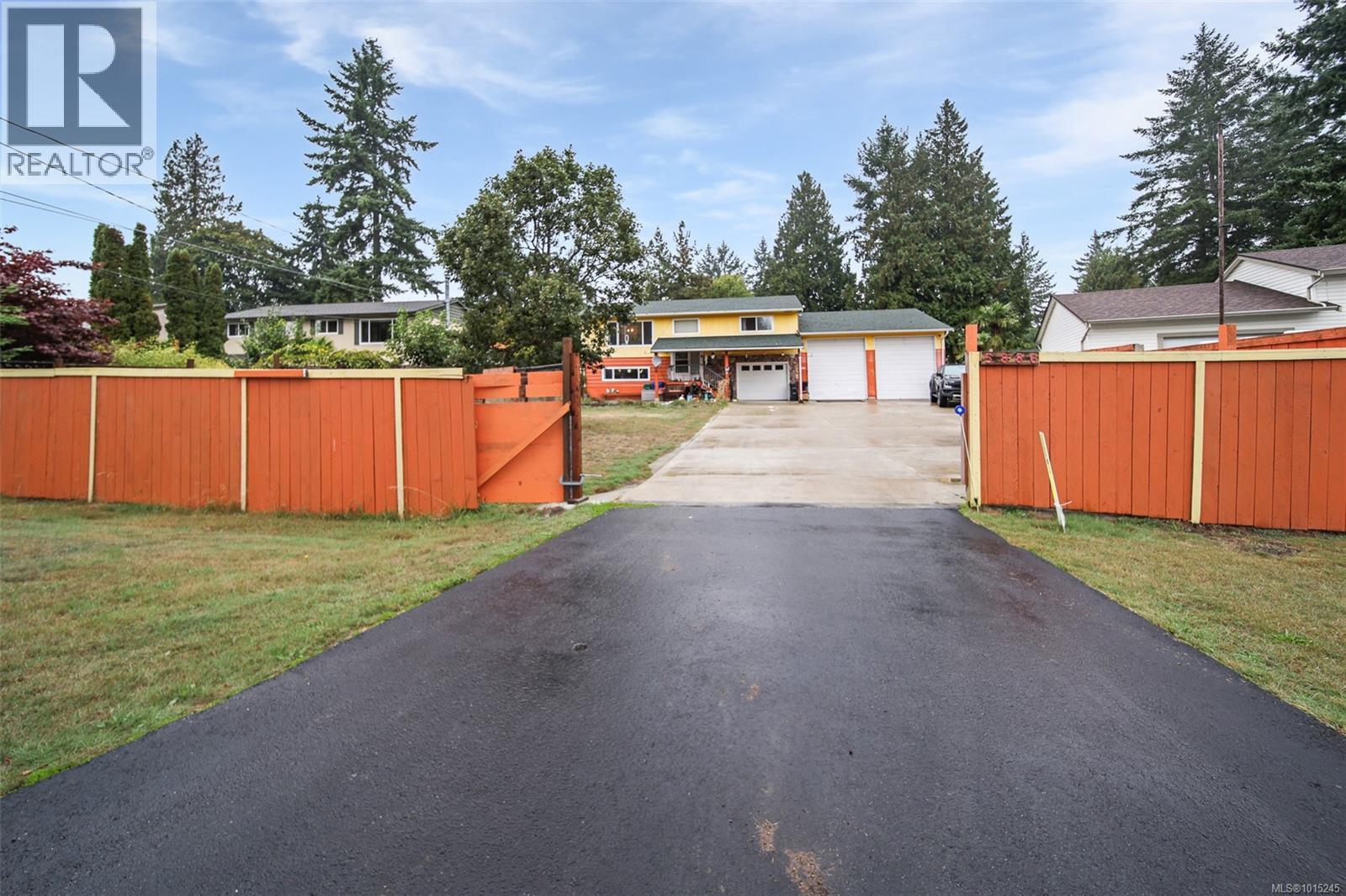 5886 Broadway Rd, Nanaimo