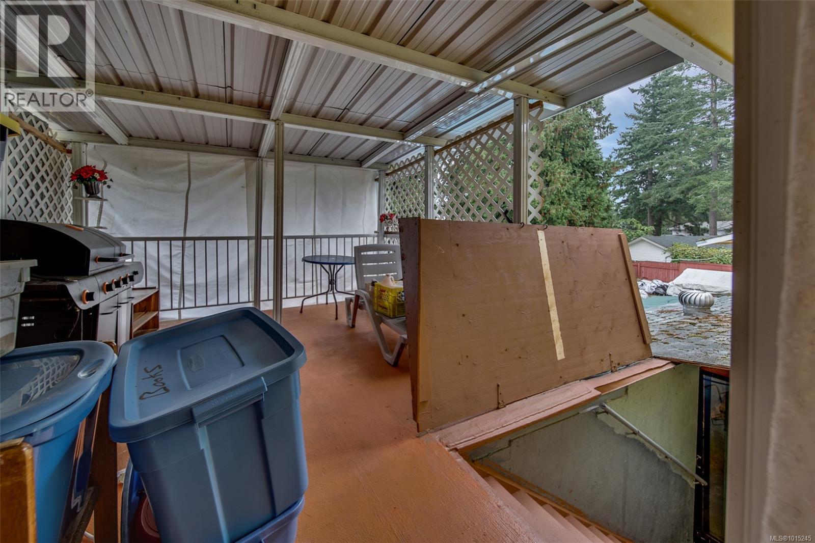 5886 Broadway Rd, Nanaimo