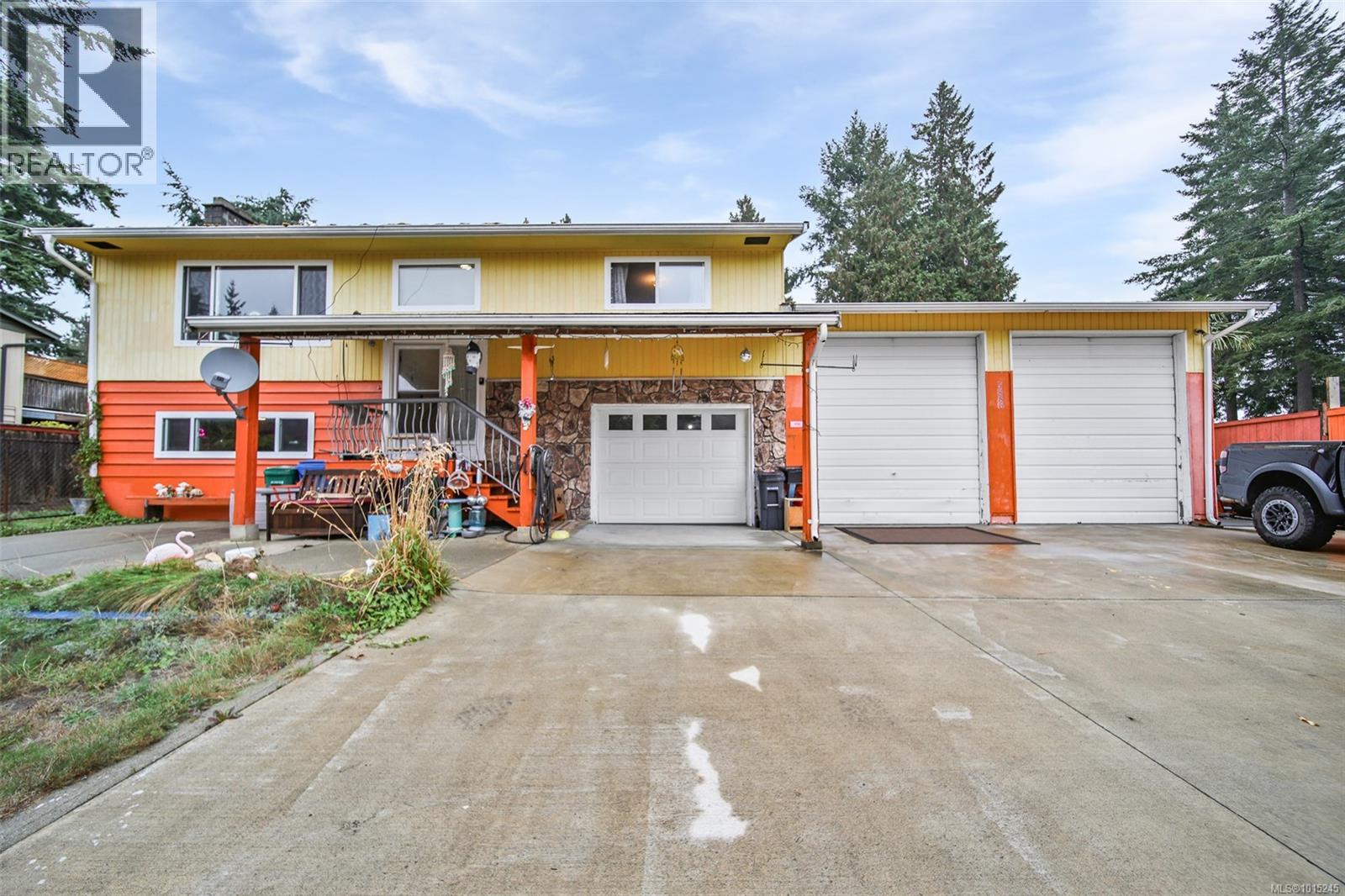 5886 Broadway Rd, Nanaimo