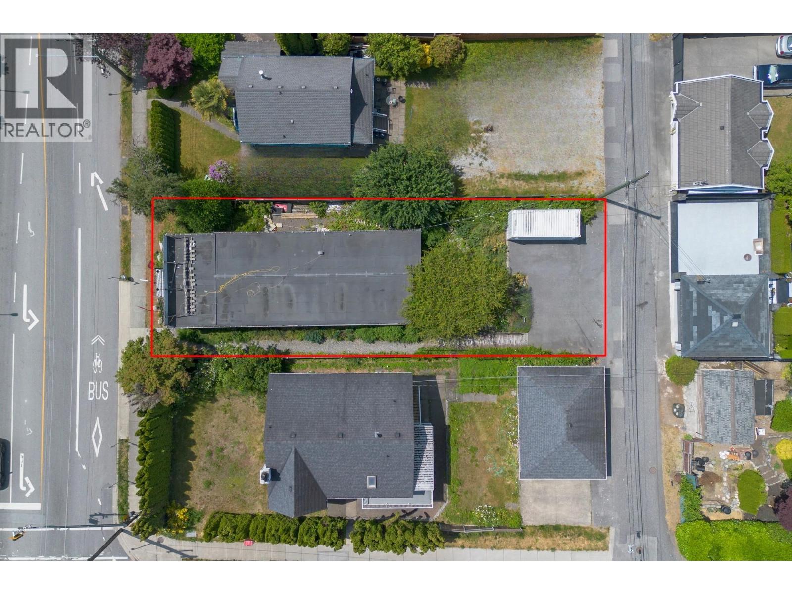 658 E 3RD STREET, North Vancouver