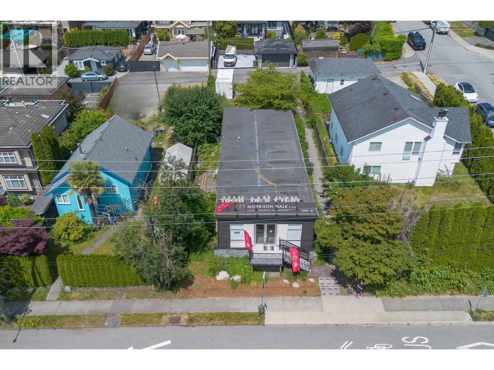 658 E 3RD STREET, North Vancouver