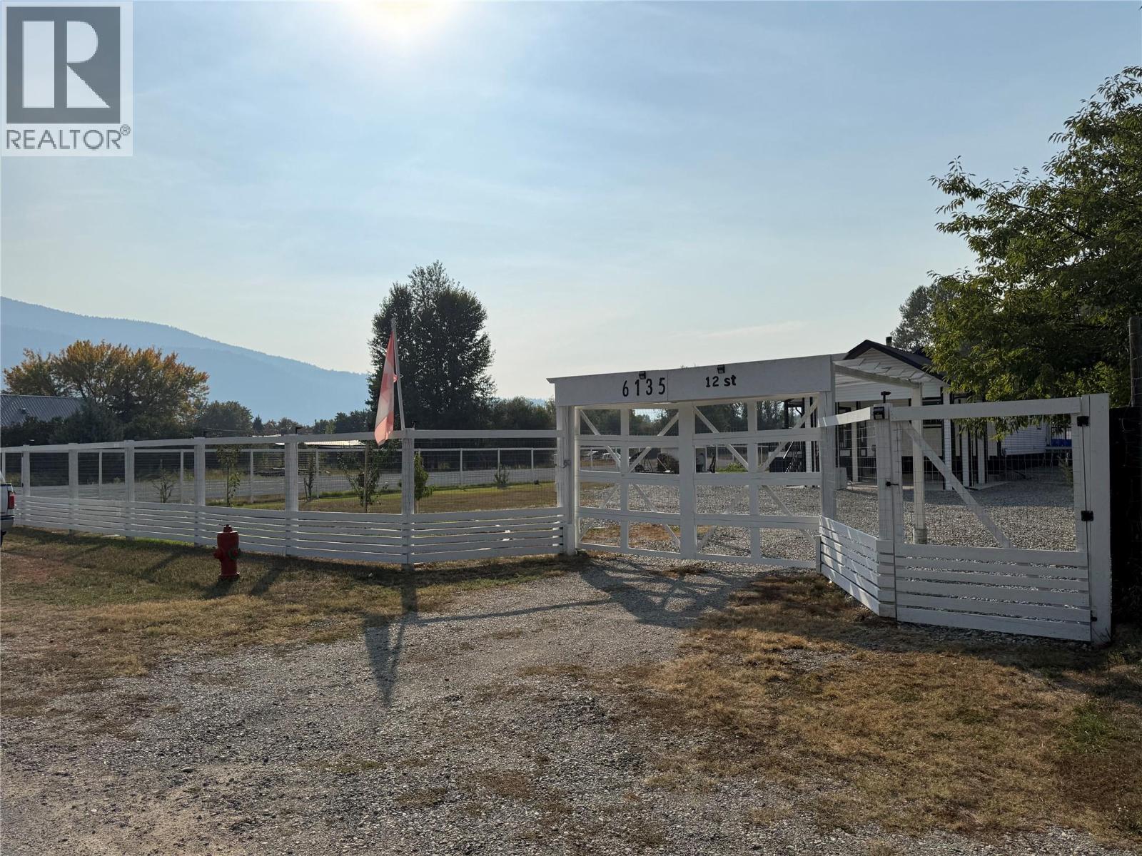 6135 12TH Street, Grand Forks