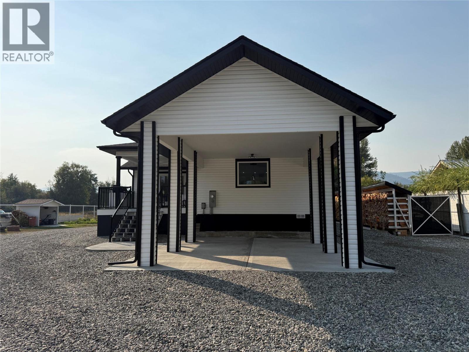 6135 12TH Street, Grand Forks