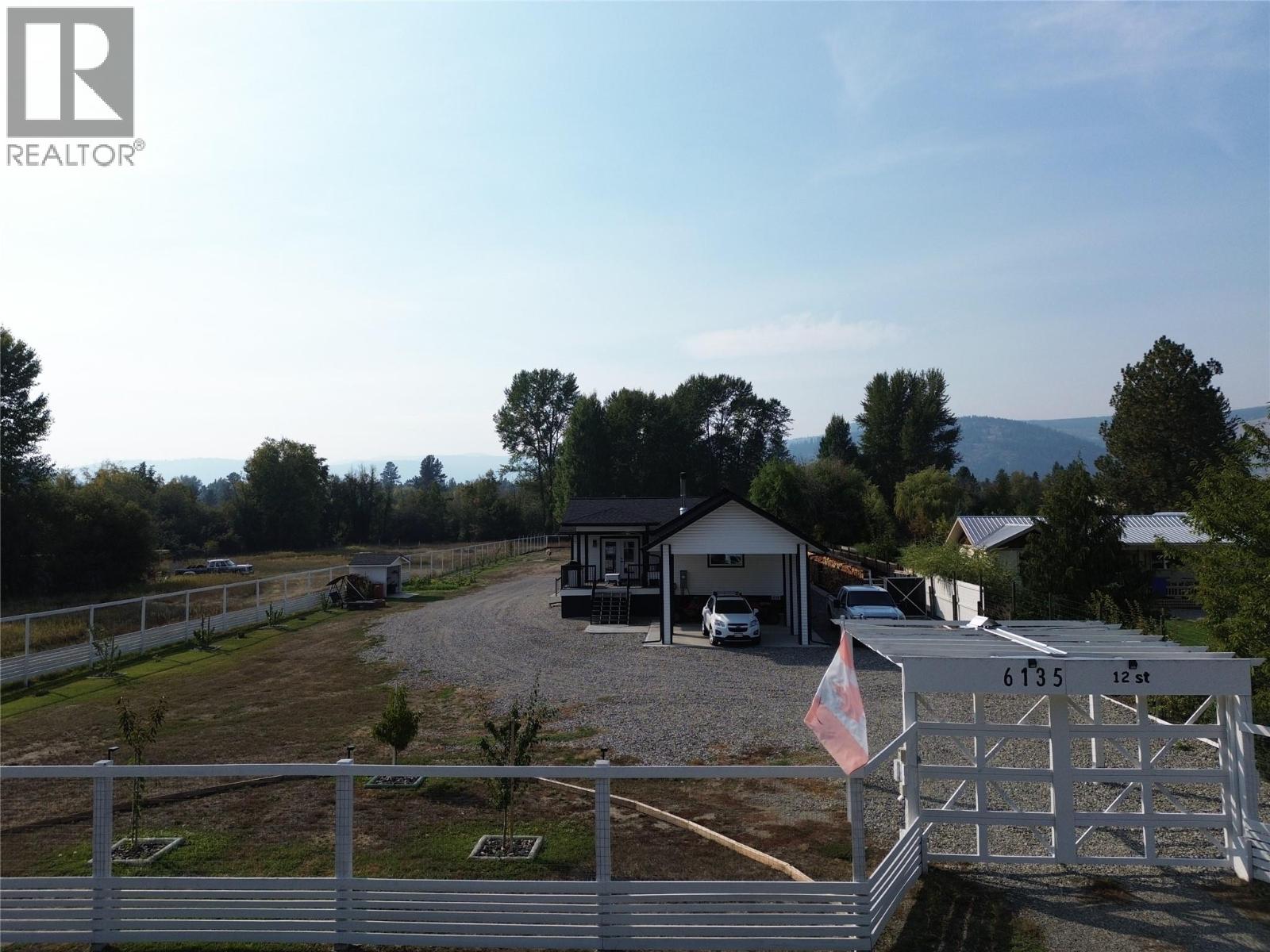 6135 12TH Street, Grand Forks