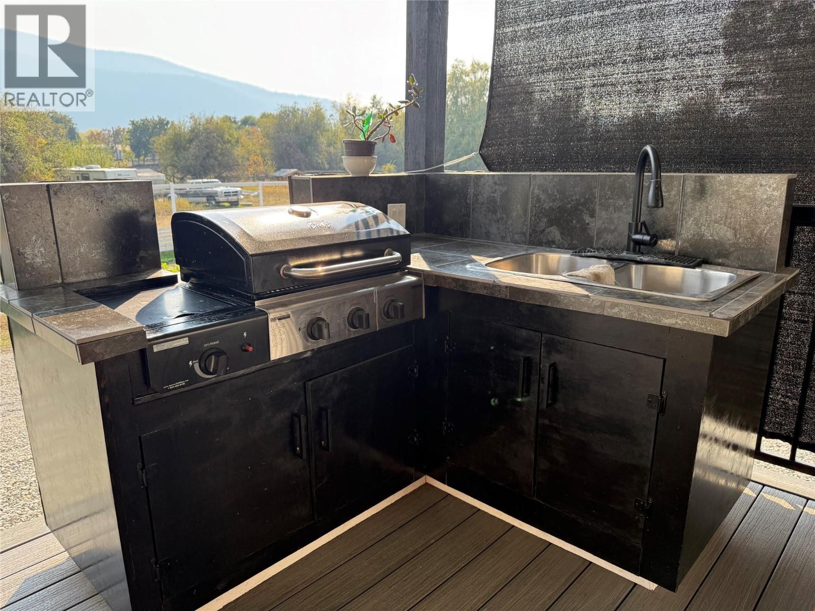 6135 12TH Street, Grand Forks