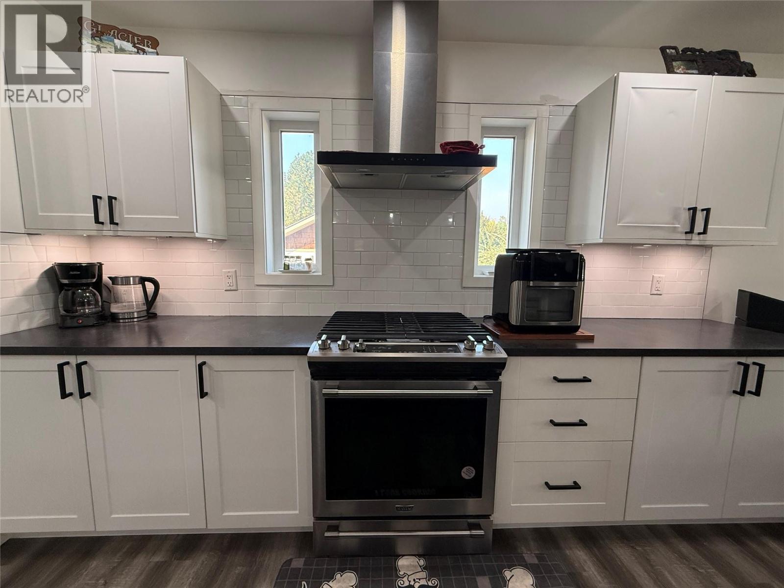 6135 12TH Street, Grand Forks