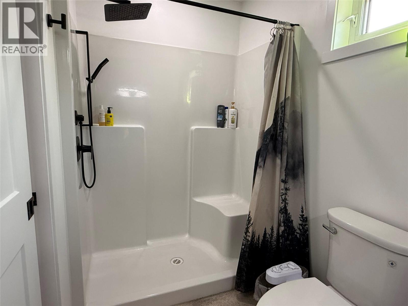 6135 12TH Street, Grand Forks