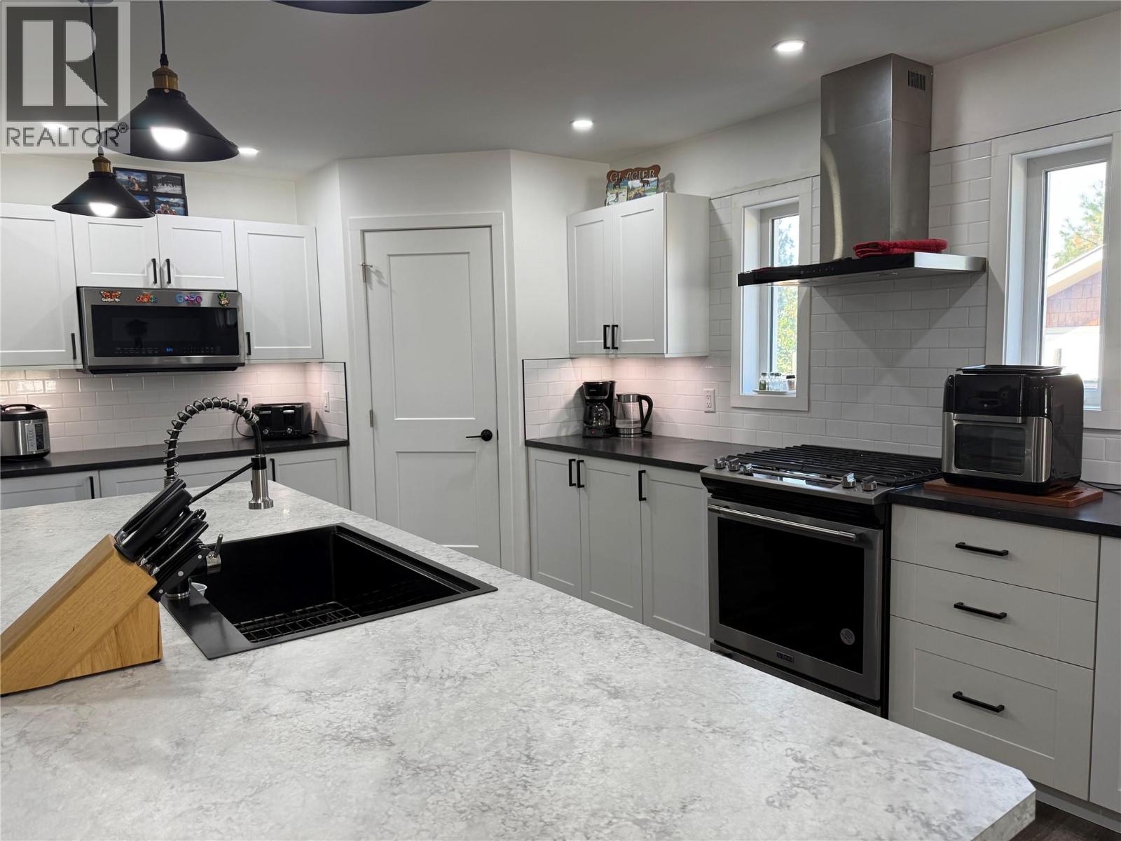 6135 12TH Street, Grand Forks