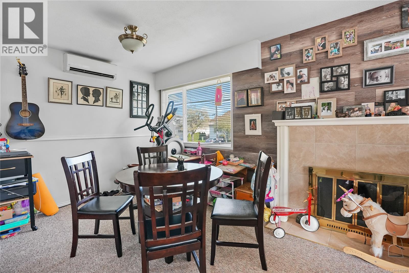 1426 Westall Ave, Victoria