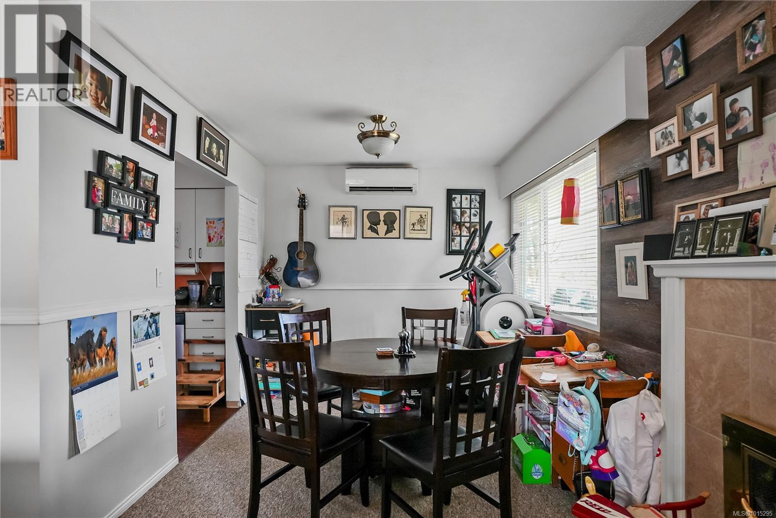 1426 Westall Ave, Victoria