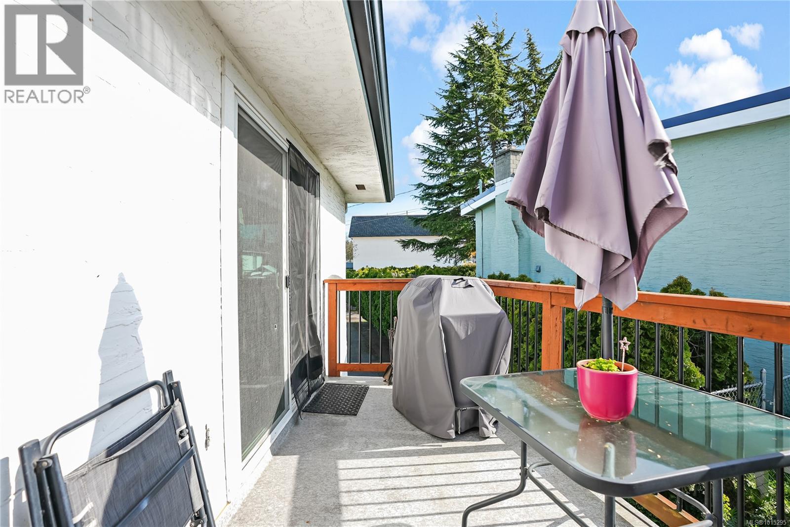 1426 Westall Ave, Victoria