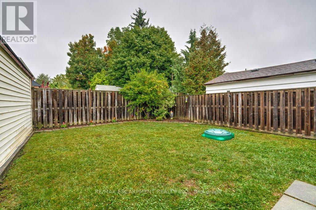 Single Family House for Sale in  MONTROSE AVENUE Hamilton (Rosedale) 