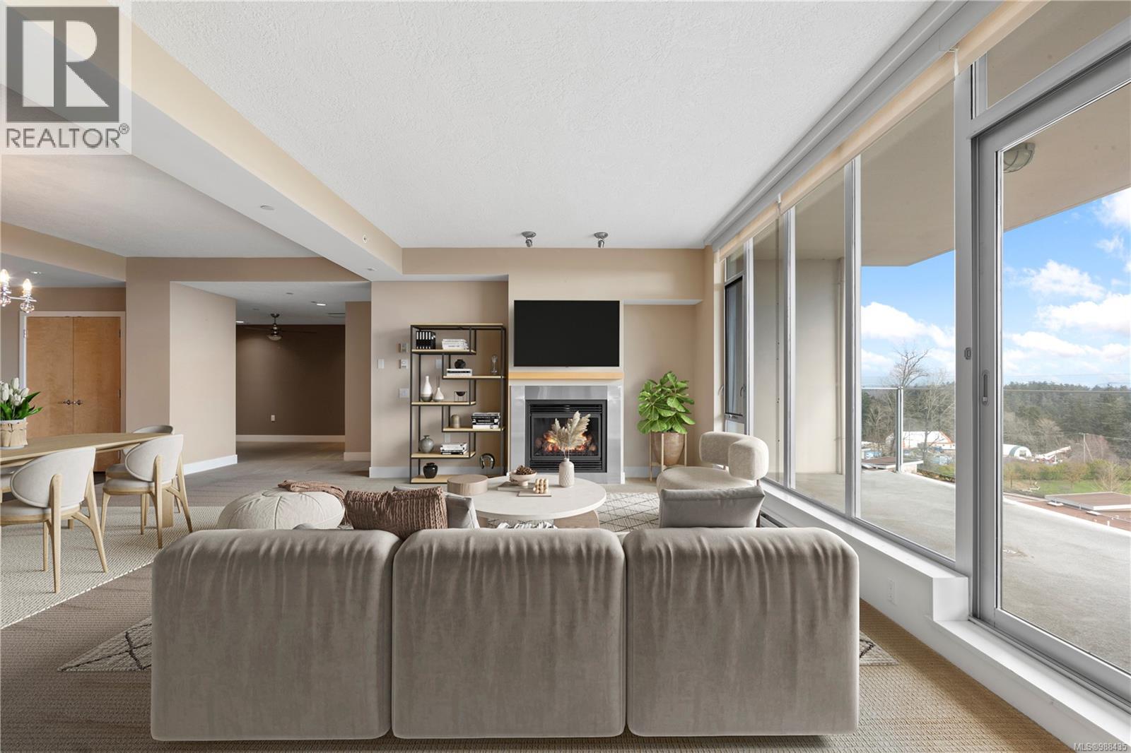 402 748 Sayward Hill Terrace, Saanich