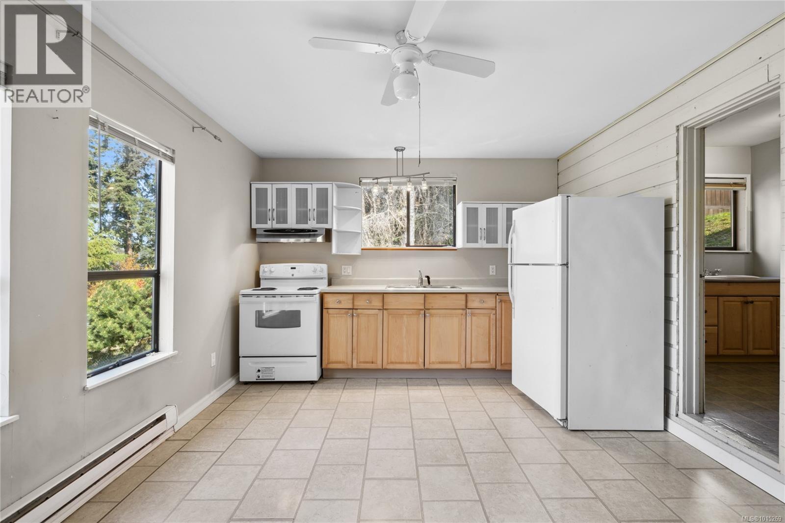 7496 Clark Cres, Lantzville