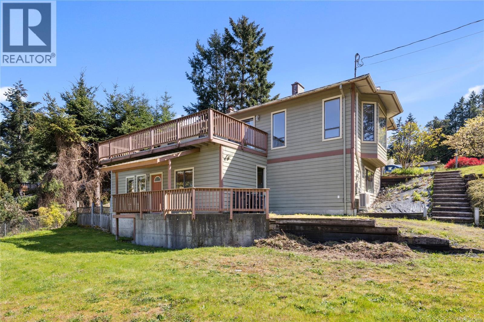7496 Clark Cres, Lantzville